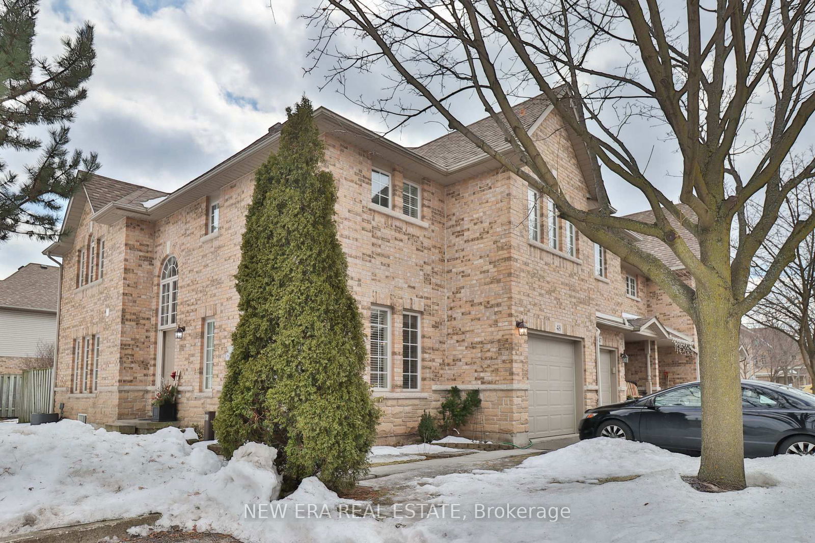 Townhouse sold at 48-1276 Silvan Forest Drive, Burlington, Tansley, L7M 4V9 - MLS: W12001351