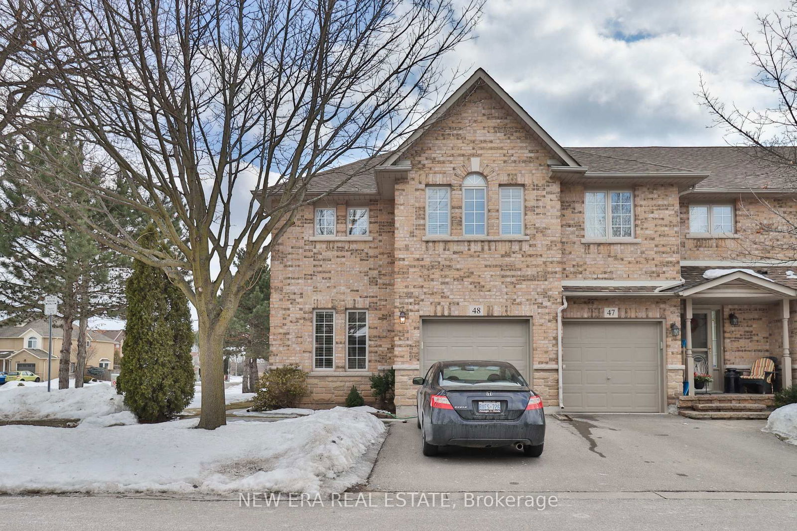 Townhouse sold at 48-1276 Silvan Forest Drive, Burlington, Tansley, L7M 4V9 - MLS: W12001351