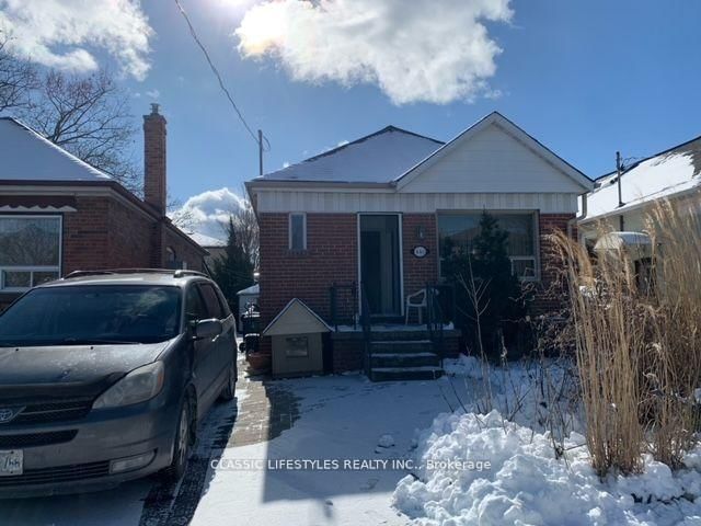 Detached House for lease at 445 Rimilton Avenue, Toronto, Alderwood, M8W 2G7 - MLS: W12001432