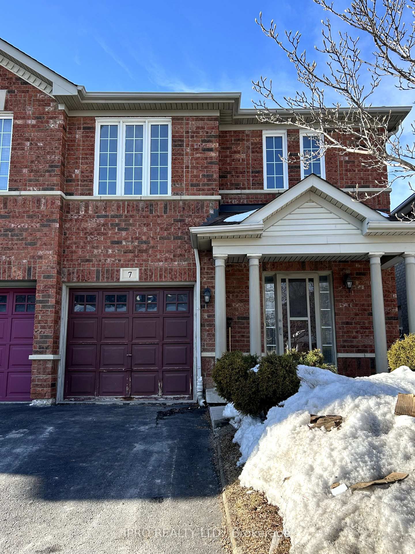 Semi-Detached House for sale at 7 Tanglemere Crescent, Brampton, Fletcher's Meadow, L7A 1R7 - MLS: W12001436