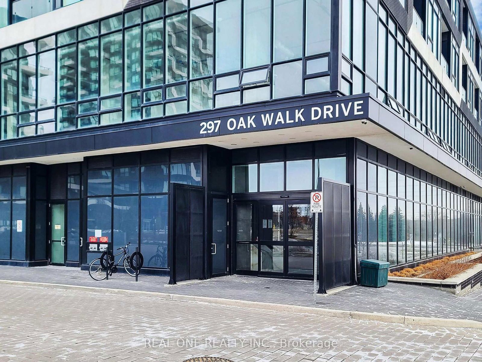 Condo for sale at 1303-297 Oak Walk Drive, Oakville, RO River Oaks, L6H 3R6 - MLS: W12001704