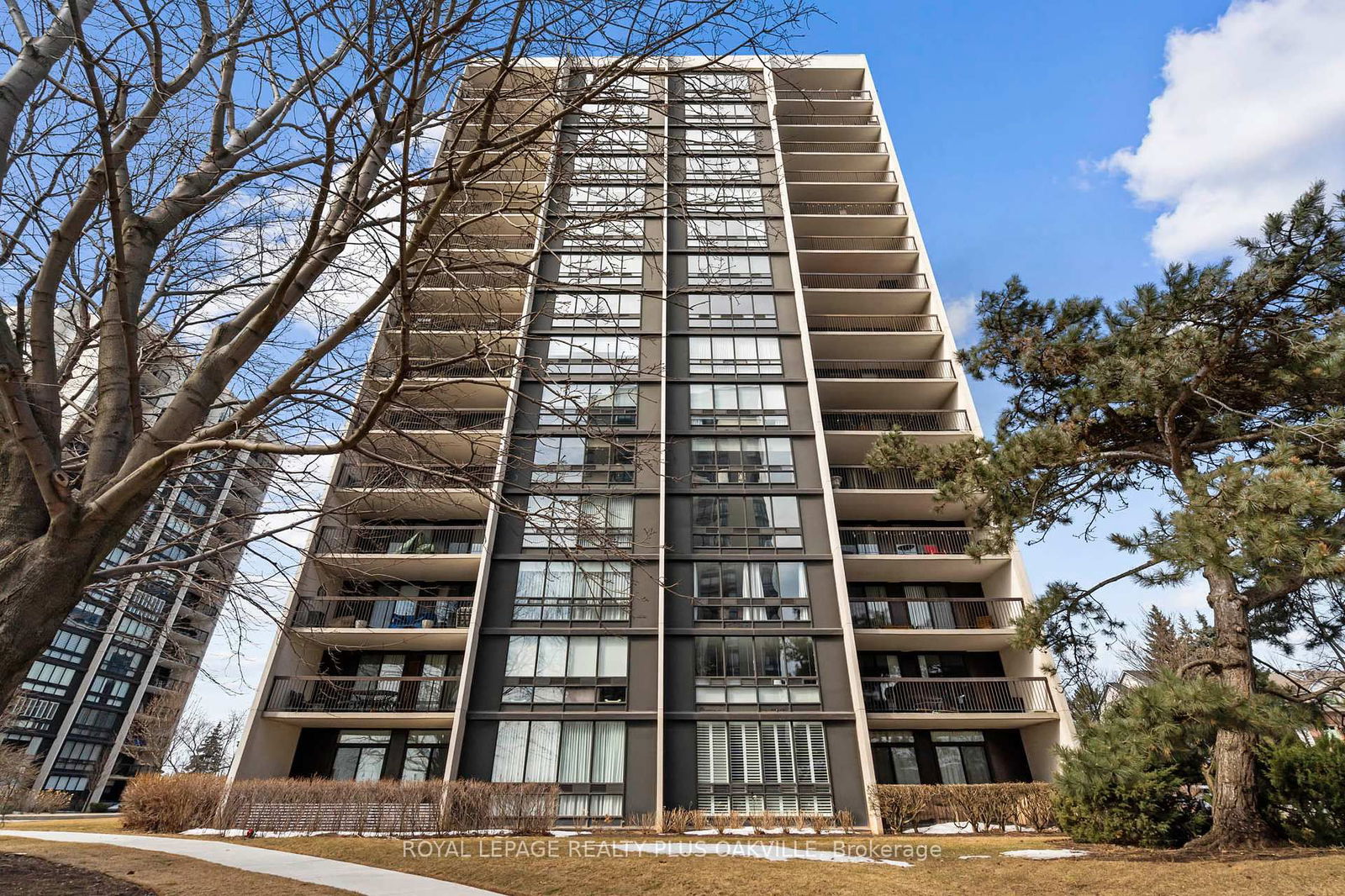 Condo for sale at PH7-2175 Marine Drive, Oakville, 1001 - BR Bronte, L6L 5L5 - MLS: W12002024