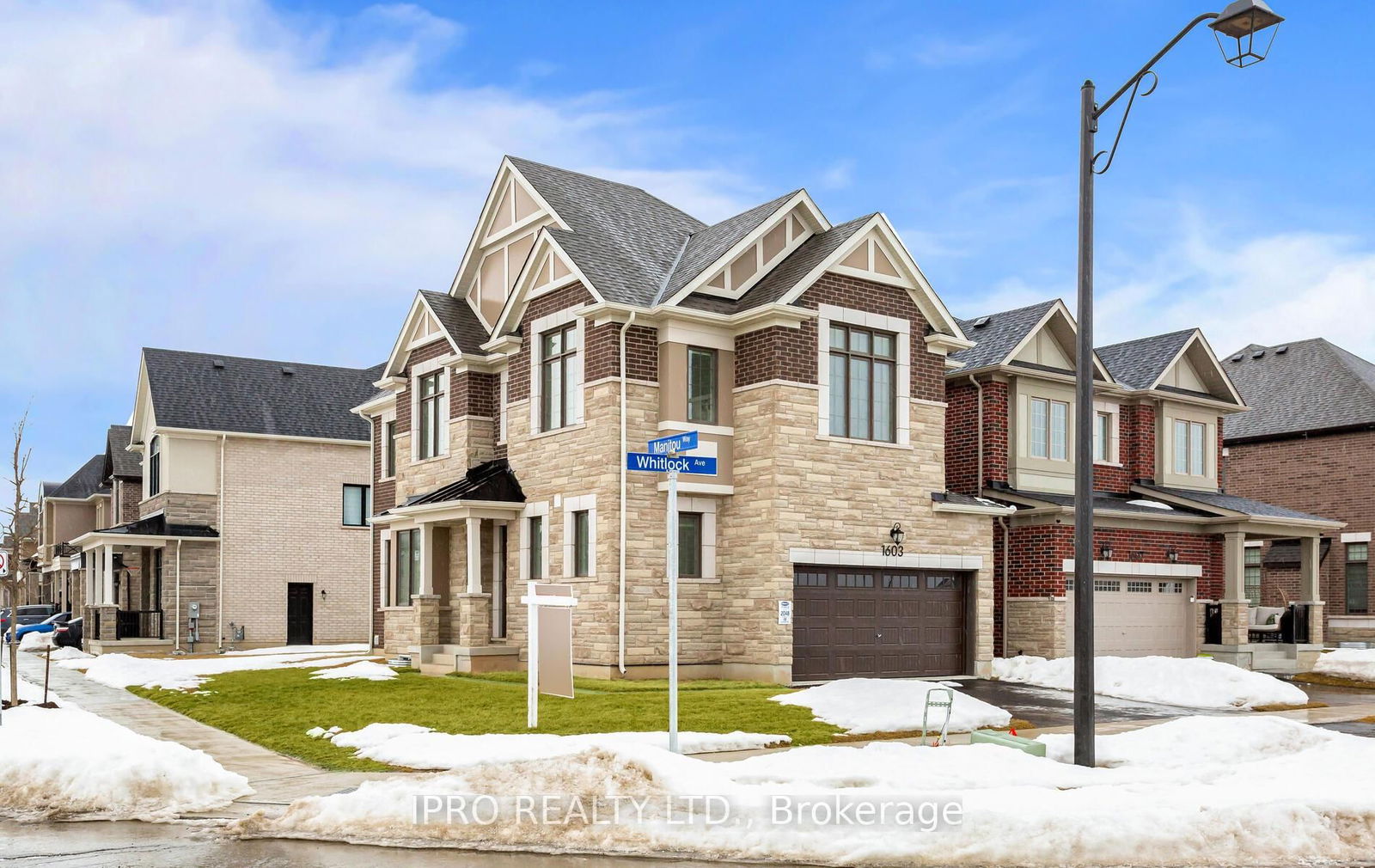 Detached House for sale at 1603 Whitlock Avenue, Milton, BW Bowes, L9T 6H8 - MLS: W12002523