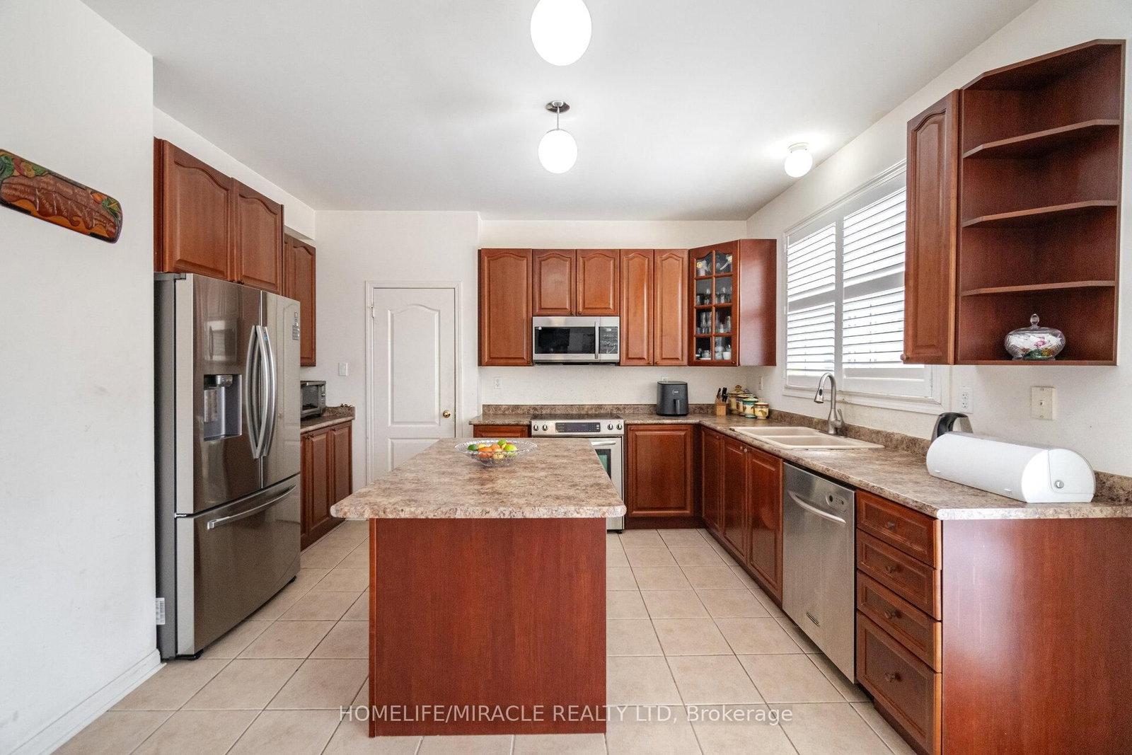 Listing Image 13