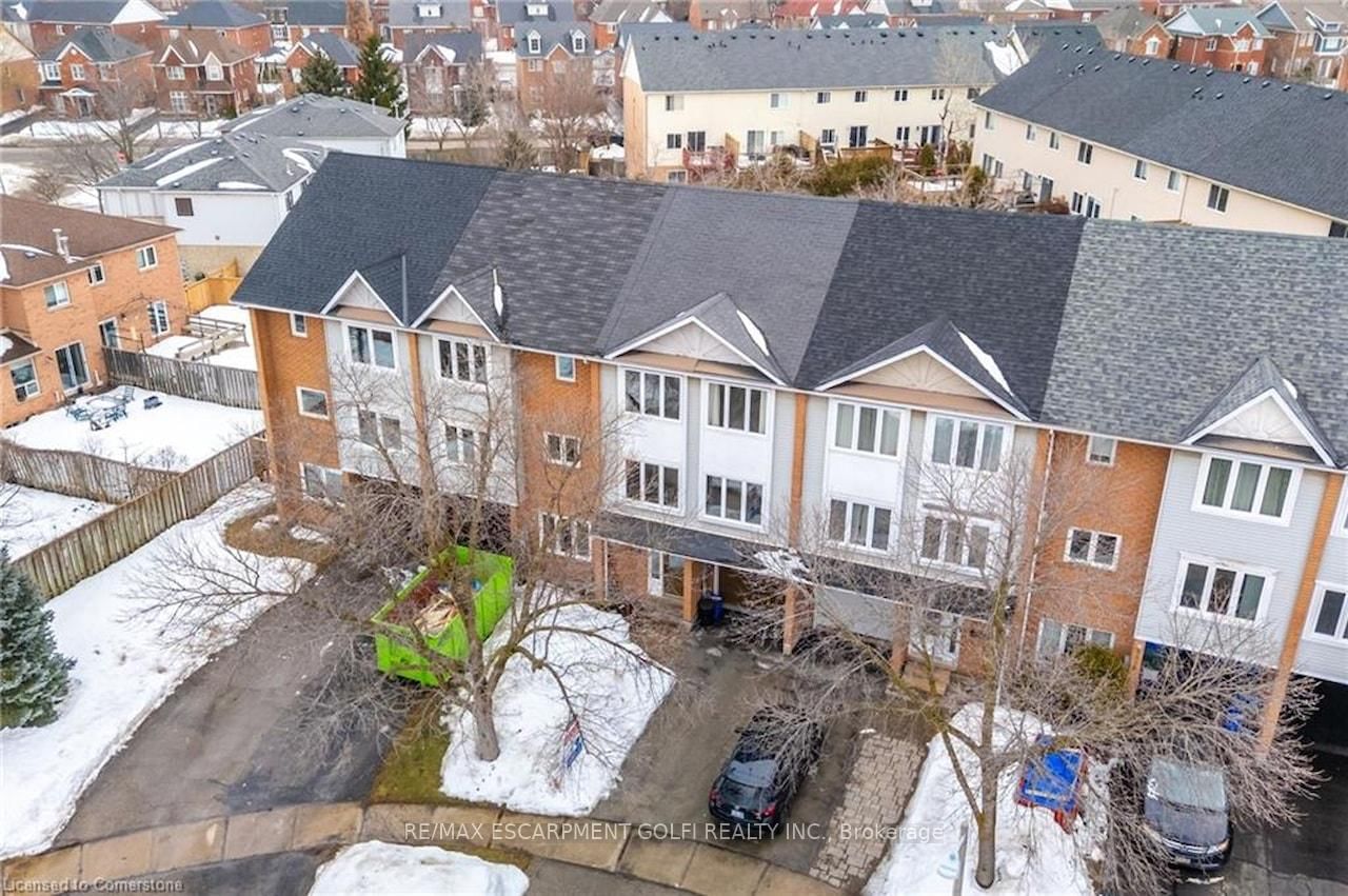 Townhouse for sale at 2312 Strawfield Court, Oakville, River Oaks, L6H 6C2 - MLS: W12002871