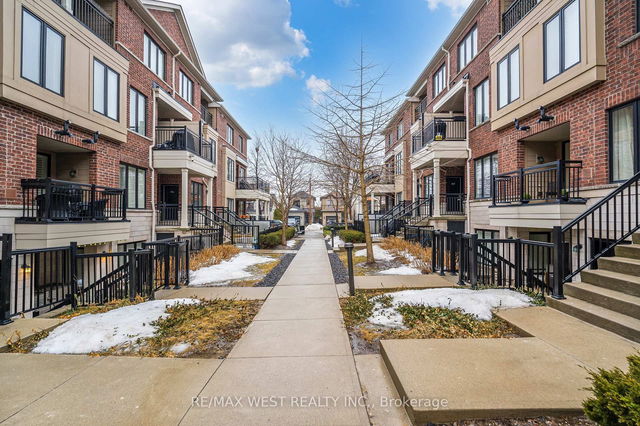 113 - 40 Carnation Avenue