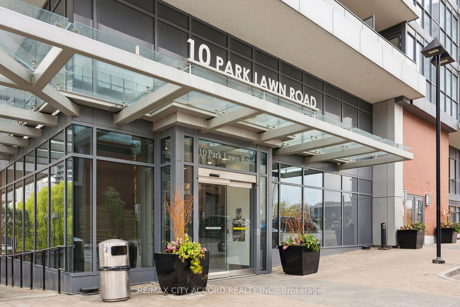 Condo for lease at 707-10 Park Lawn Road, Toronto, Mimico, M8Y 3H8 - MLS: W12003067