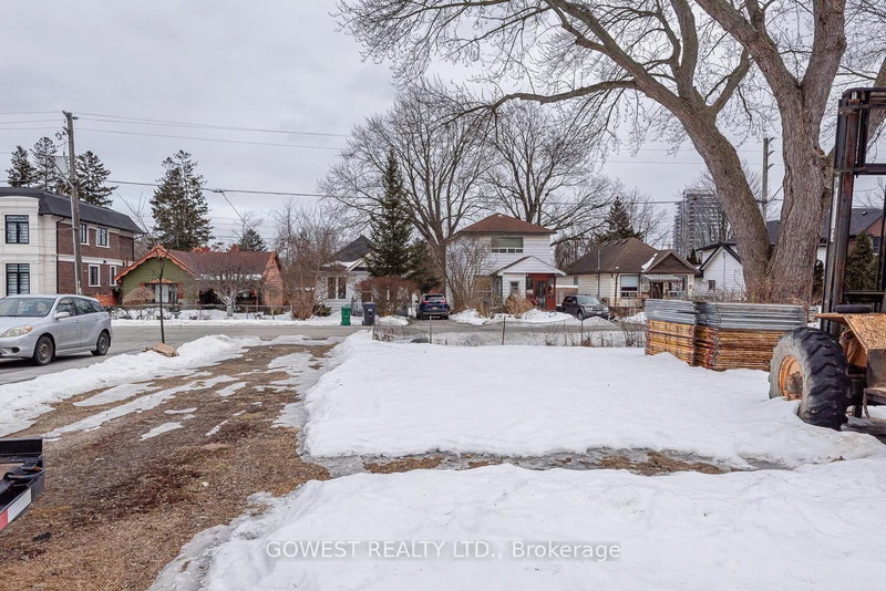 75 Troy St, Mississauga, L5G 1S6 | Image 3