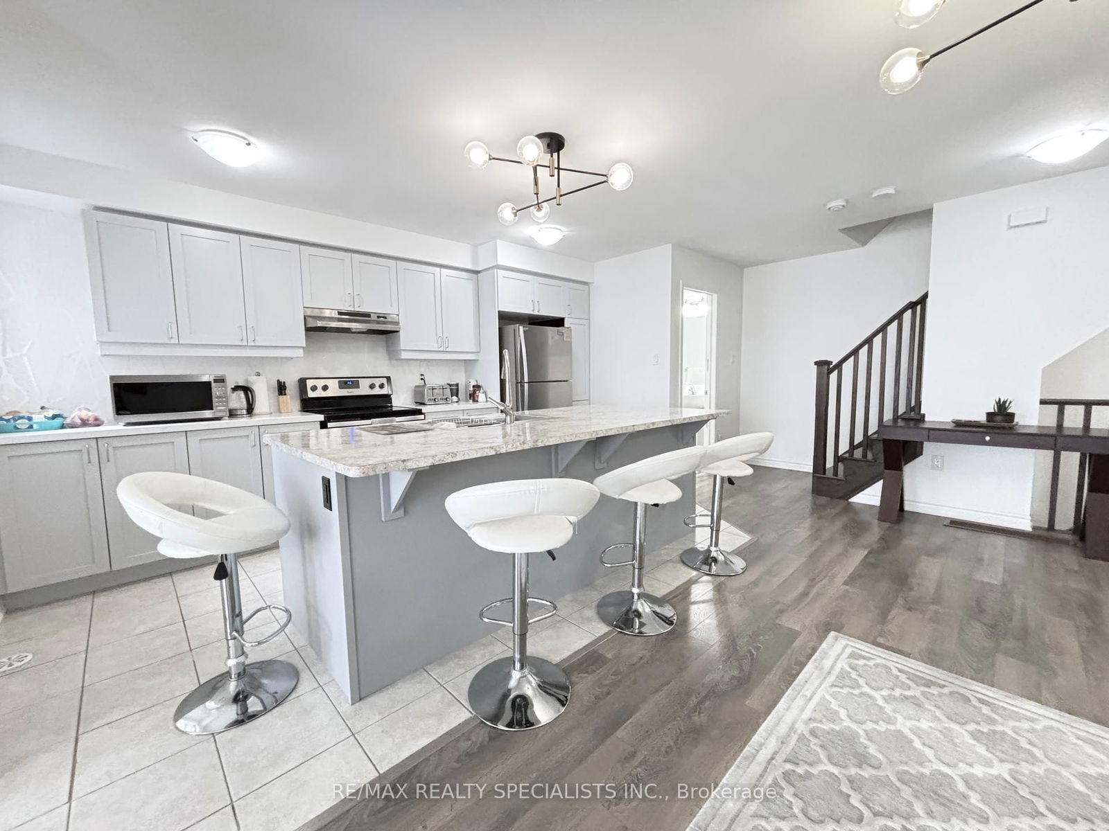 Townhouse leased at 1578 Leblanc Court, Milton, FO Ford, L9E 0A3 - MLS: W12003438