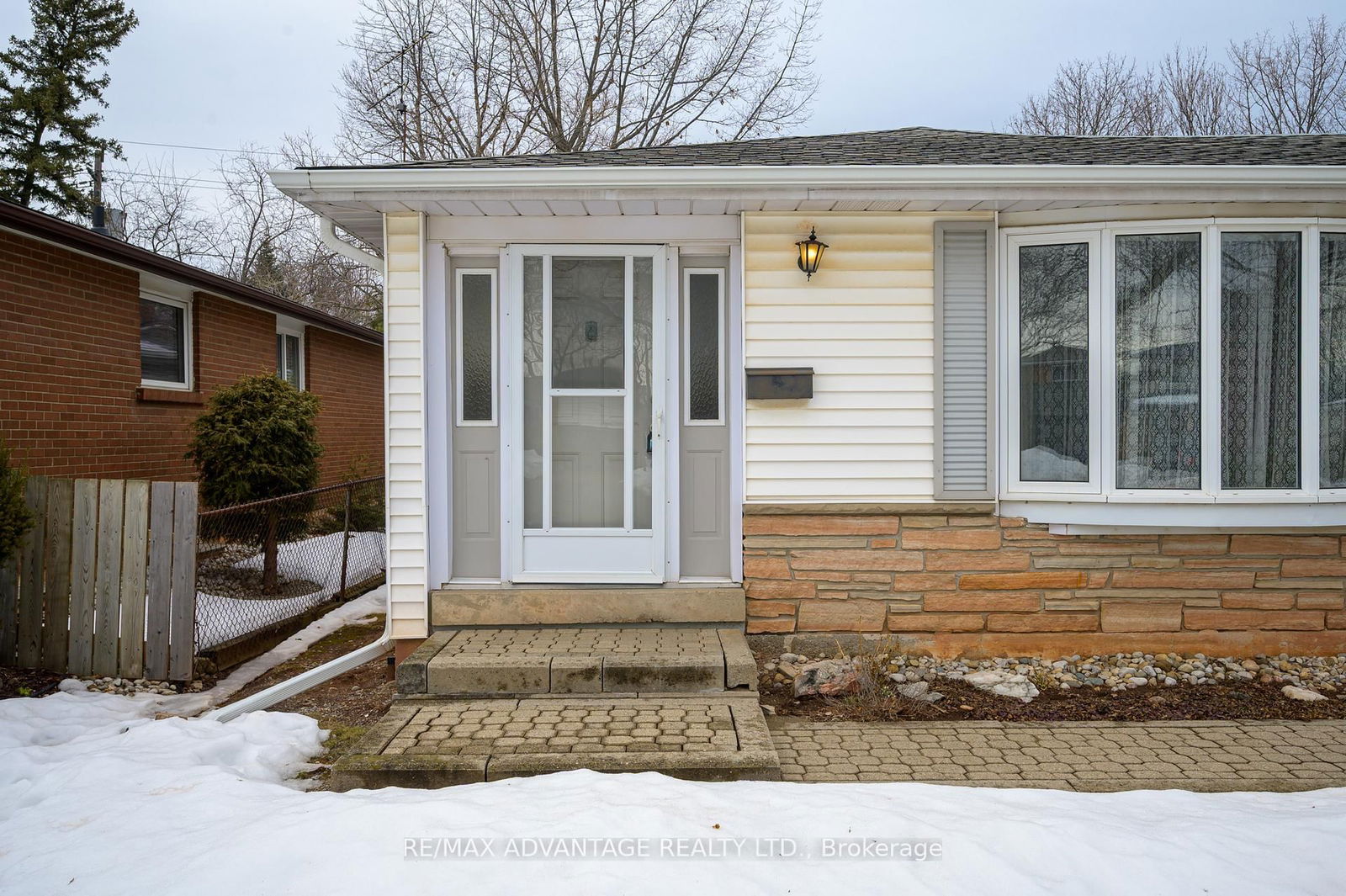 Detached House for sale at 579 Galway Drive, Burlington, Shoreacres, L7L 2S6 - MLS: W12003530