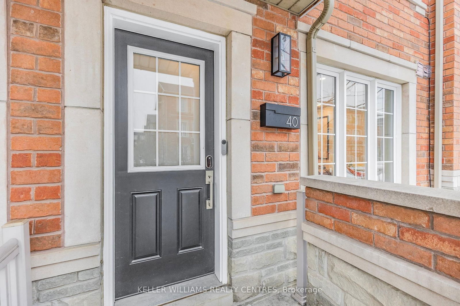 Townhouse for sale at 40 Odoardo Di Santo Circle, Toronto, Downsview-Roding-CFB, M3L 0E7 - MLS: W12003679