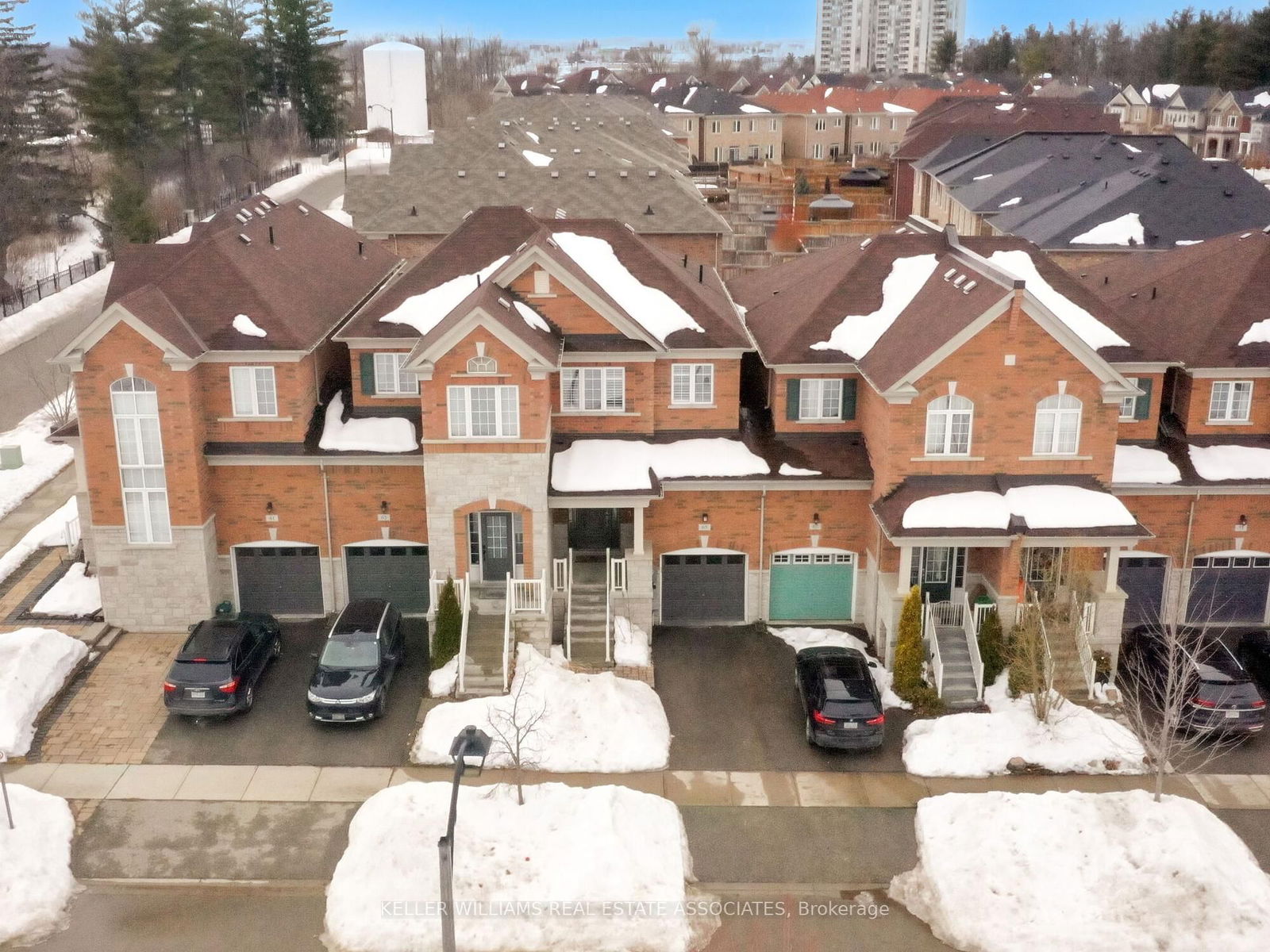 Townhouse for sale at 65 Ridgegate Crescent, Halton Hills, Georgetown, L7G 0L6 - MLS: W12003805