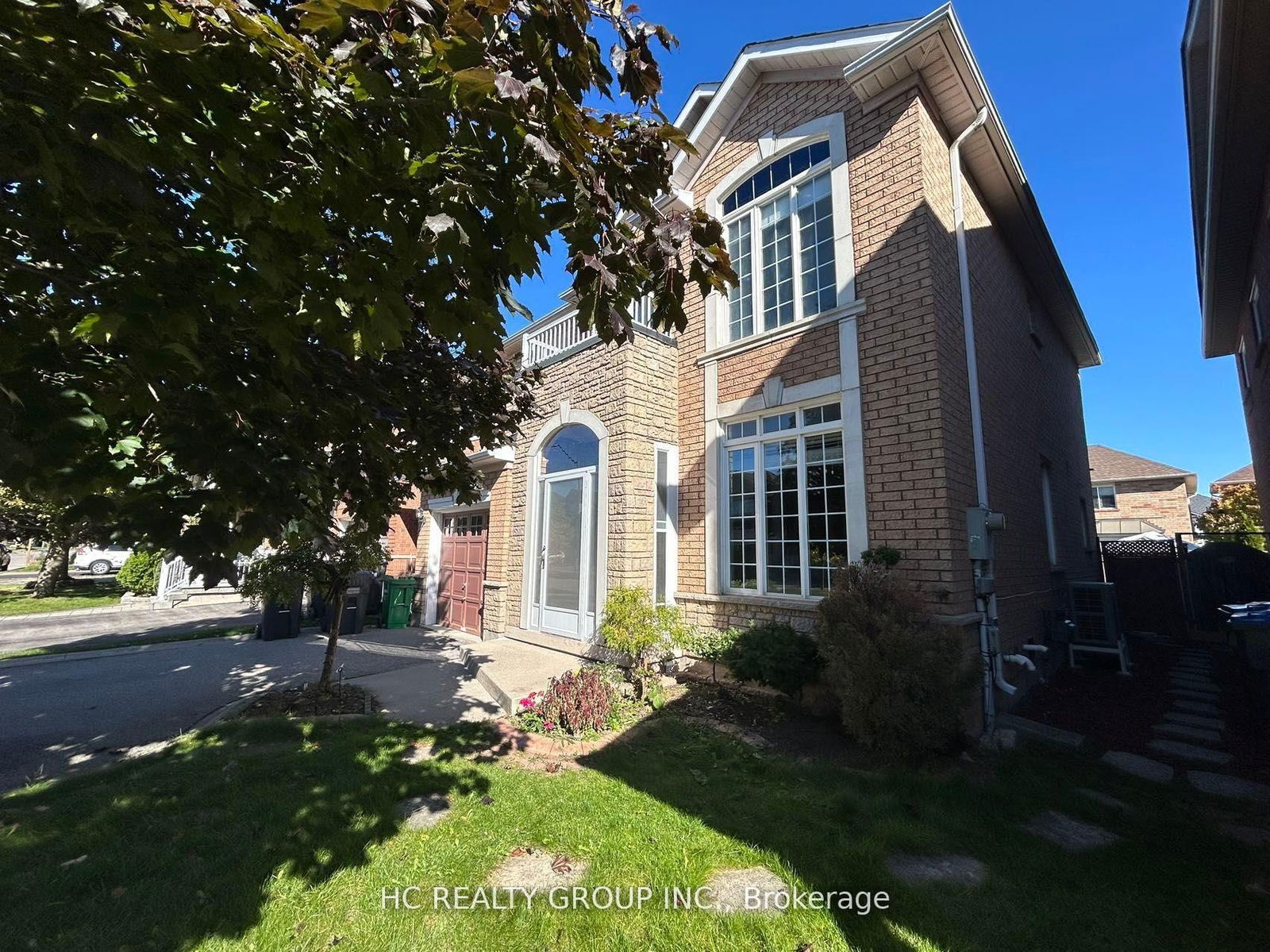 Detached House for lease at 5647 Kellandy Run, Mississauga, Churchill Meadows, L5M 7A7 - MLS: W12003922