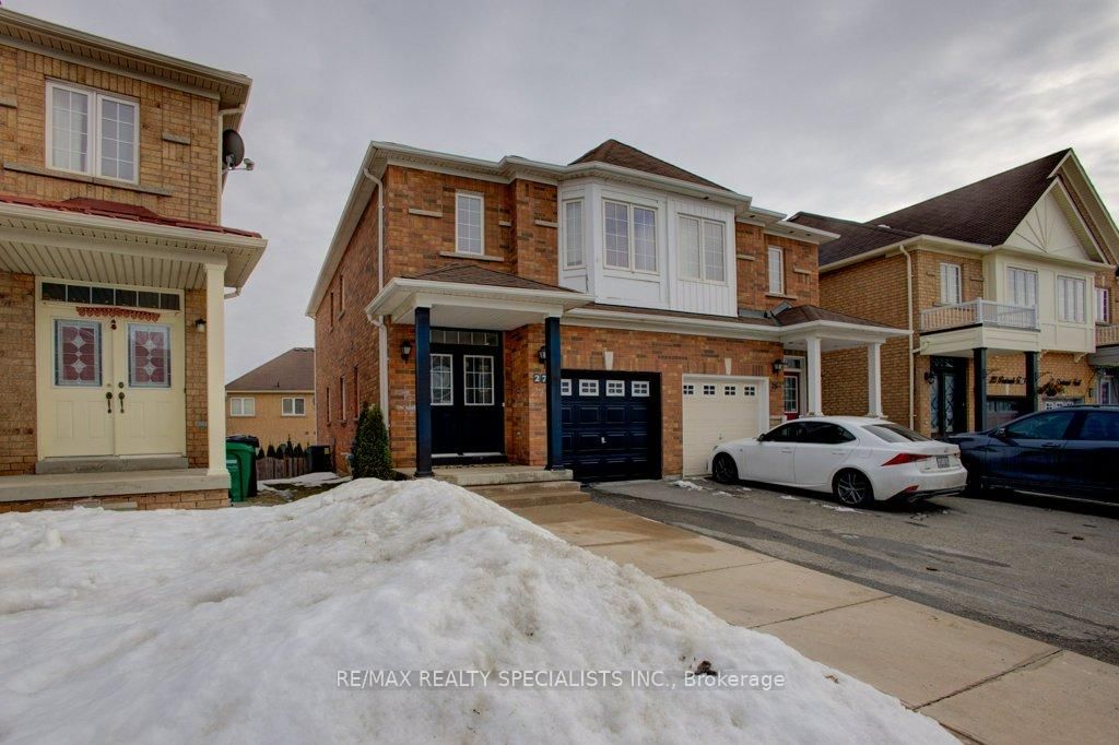 Semi-Detached House for sale at 27 Portrush Trail, Brampton, Credit Valley, L6X 0R2 - MLS: W12004435