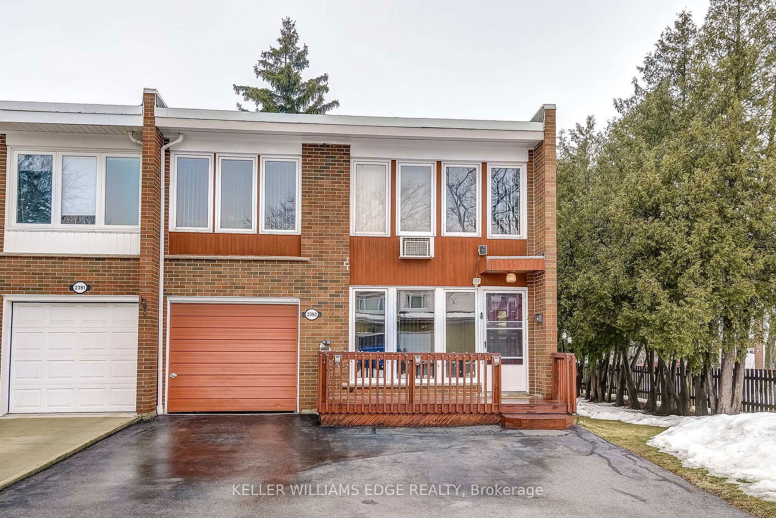 Townhouse sold at 2393 Maryvale Court, Burlington, Mountainside, L7P 2P1 - MLS: W12004779