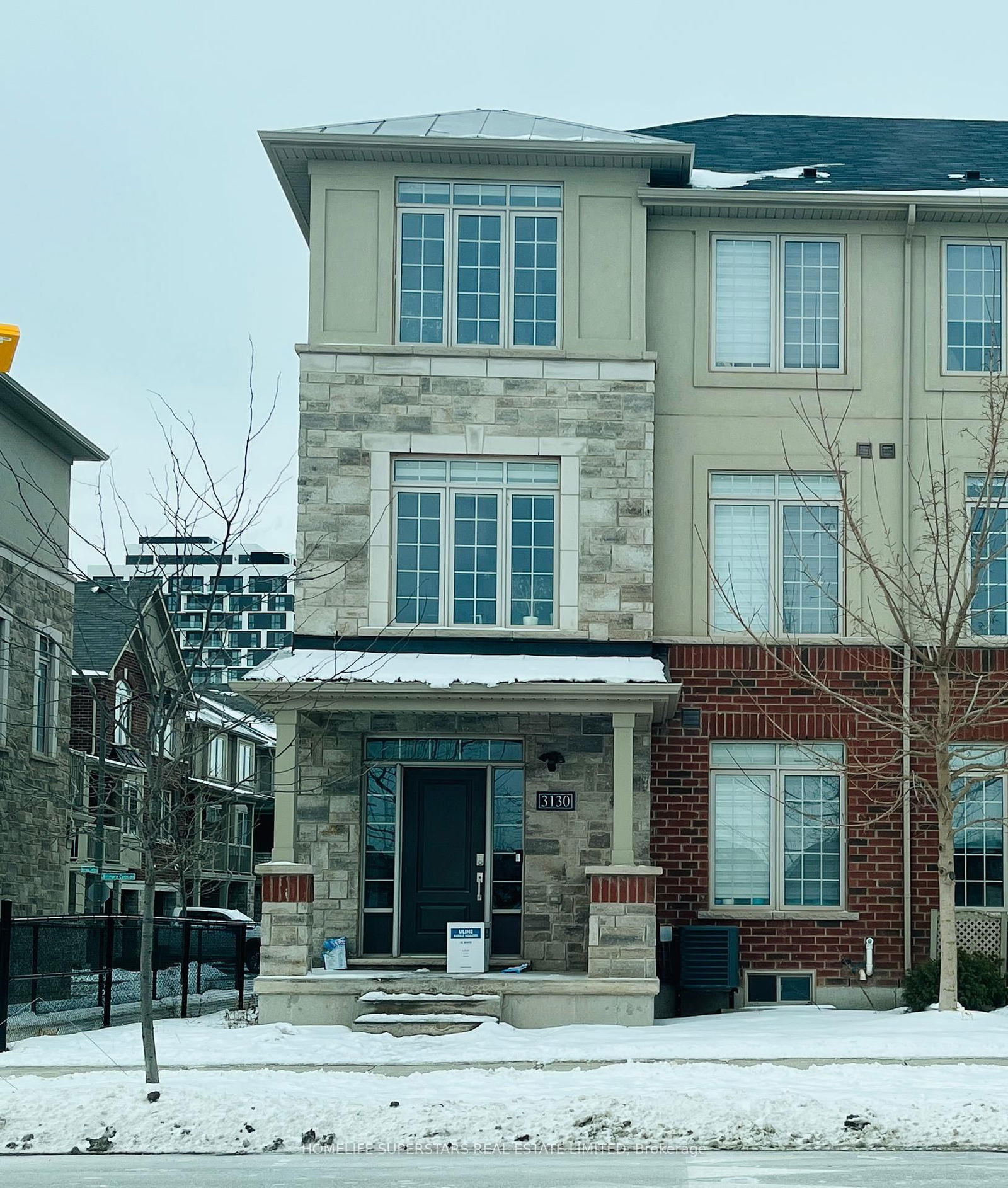 Townhouse for lease at 3130 Postridge Drive, Oakville, Rural Oakville, L6H 7E3 - MLS: W12004868