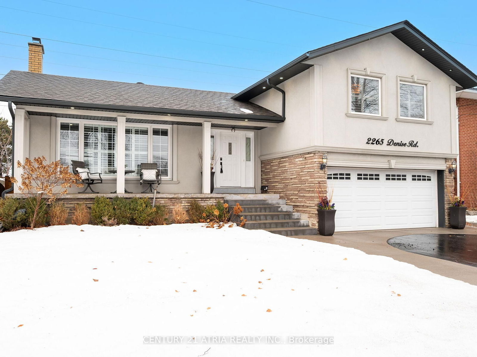 Detached House for sale at 2265 Denise Road, Mississauga, Lakeview, L4X 1J2 - MLS: W12005005