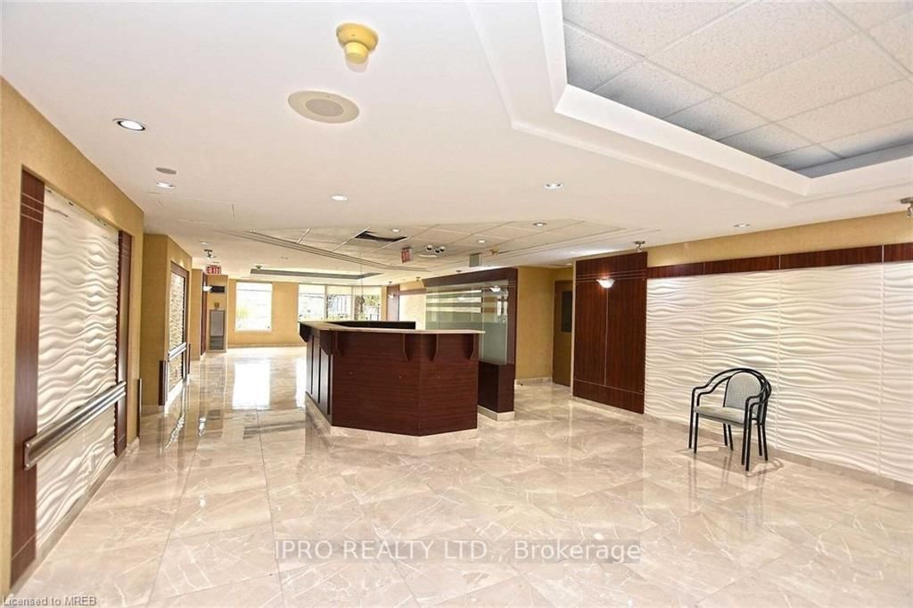 Condo for lease at 1706-135 Hillcrest Avenue, Mississauga, Cooksville, L5B 4B1 - MLS: W12005061