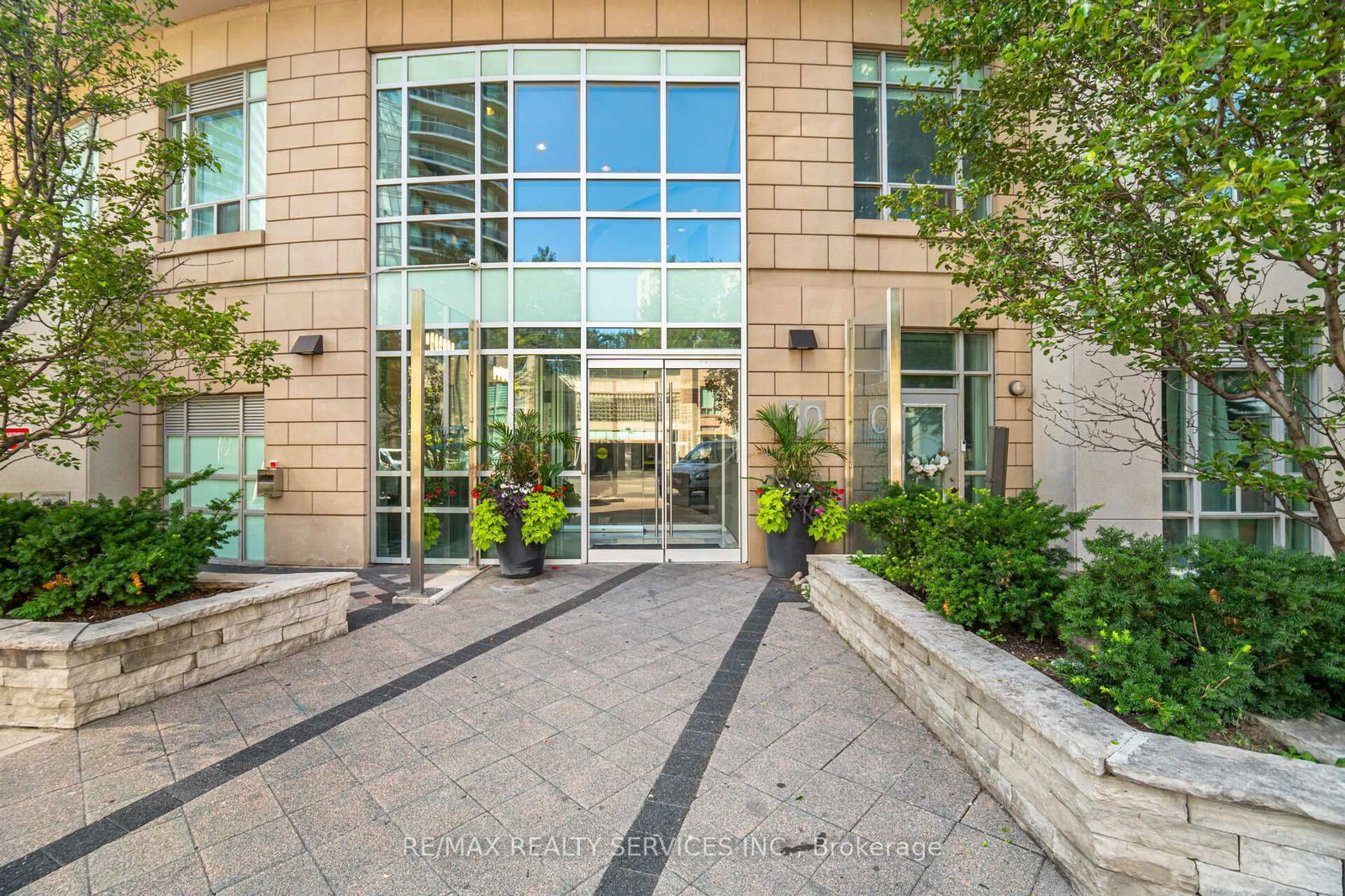 Condo for lease at 2204-80 Absolute Avenue, Mississauga, City Centre, L4Z 0A5 - MLS: W12005175