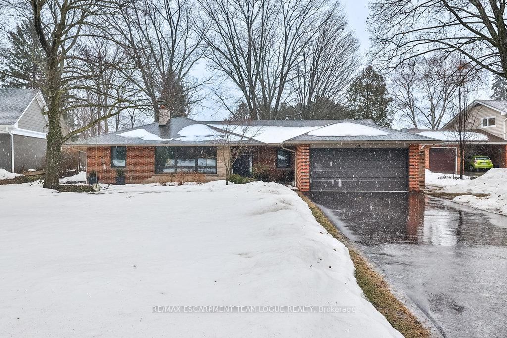 Detached House for sale at 306 SHOREVIEW Road, Burlington, LaSalle, L7T 2N4 - MLS: W12005256