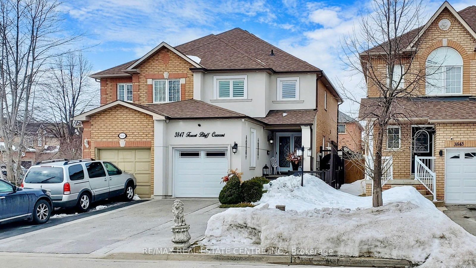 Semi-Detached House for sale at 3847 Forest Bluff Crescent, Mississauga, Lisgar, L5N 7V1 - MLS: W12005264