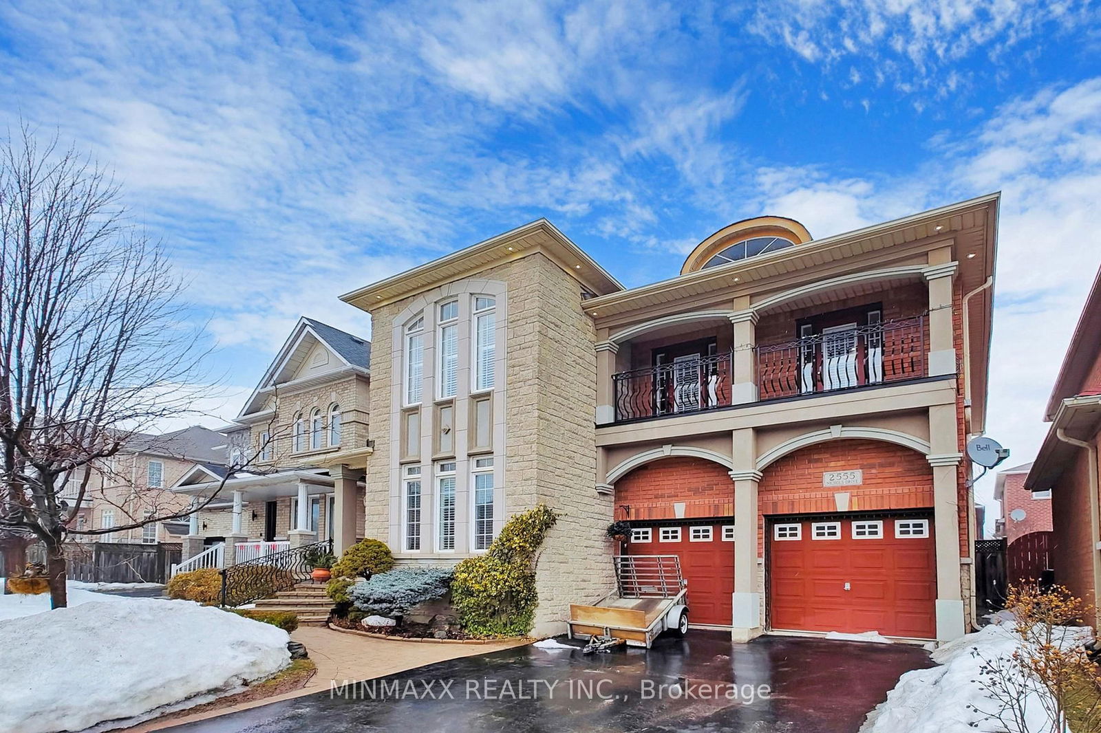 Detached House for sale at 2555 Nichols Drive, Oakville, WC Wedgewood Creek, L6H 7L3 - MLS: W12005318