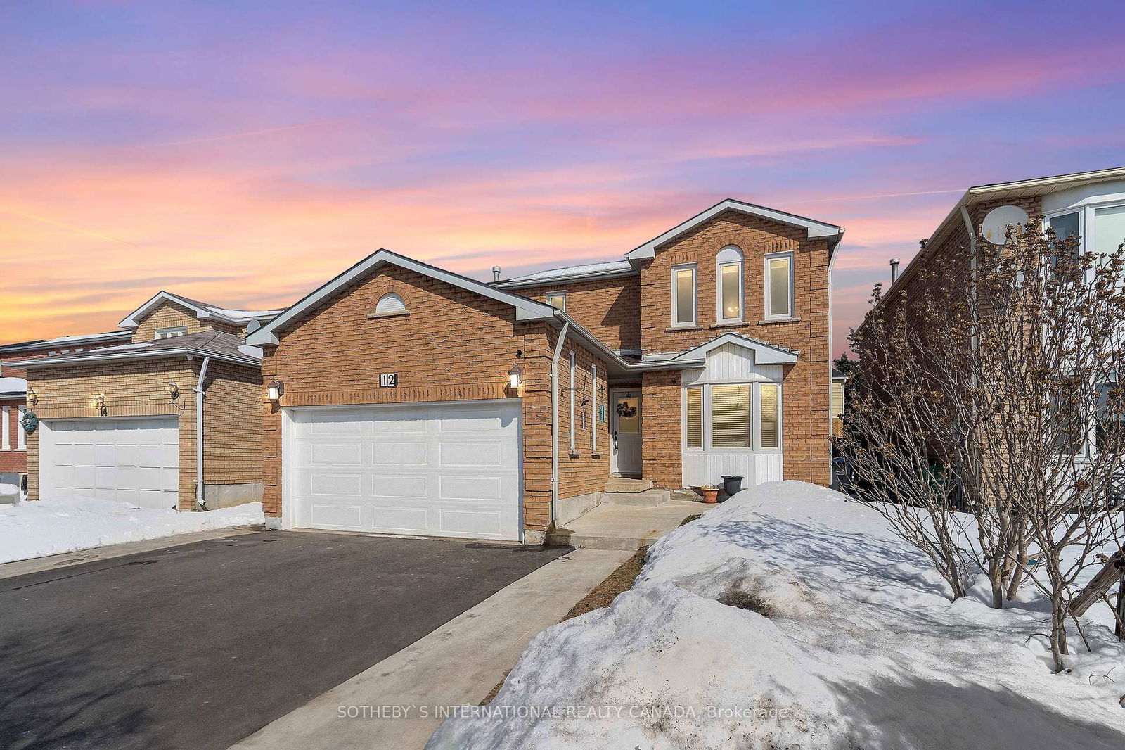 Detached House for sale at 12 Duggan Drive, Brampton, Fletcher's West, L6Y 4K8 - MLS: W12005490