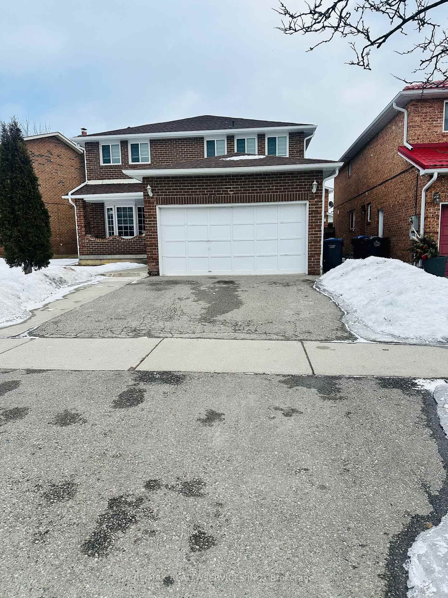 Detached House for lease at 32 Berwick Avenue, Brampton, Heart Lake West, L6Z 3P6 - MLS: W12005540