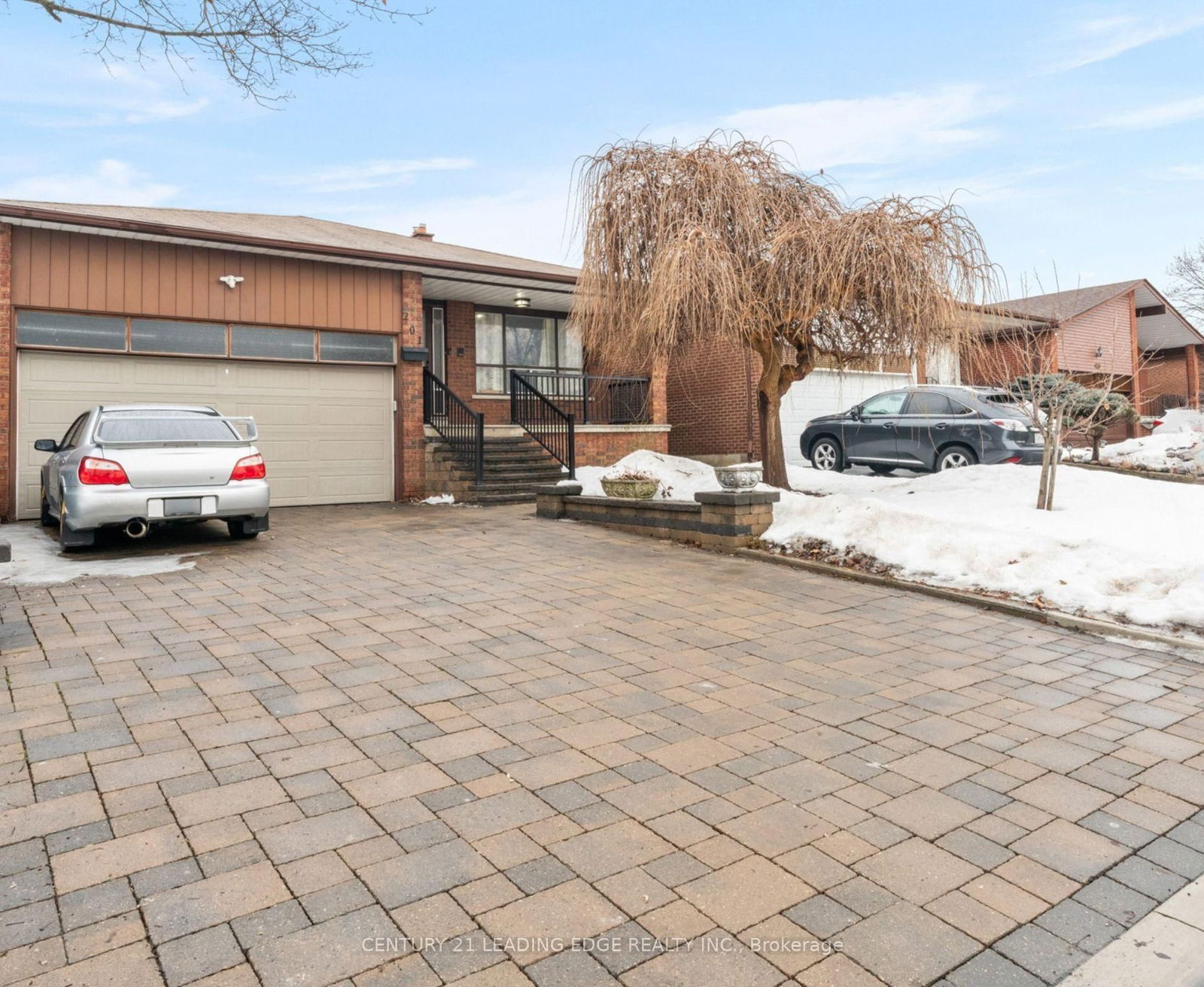 Detached House sold at 201 Wright Avenue, Toronto, Weston, M9N 3S5 - MLS: W12005622