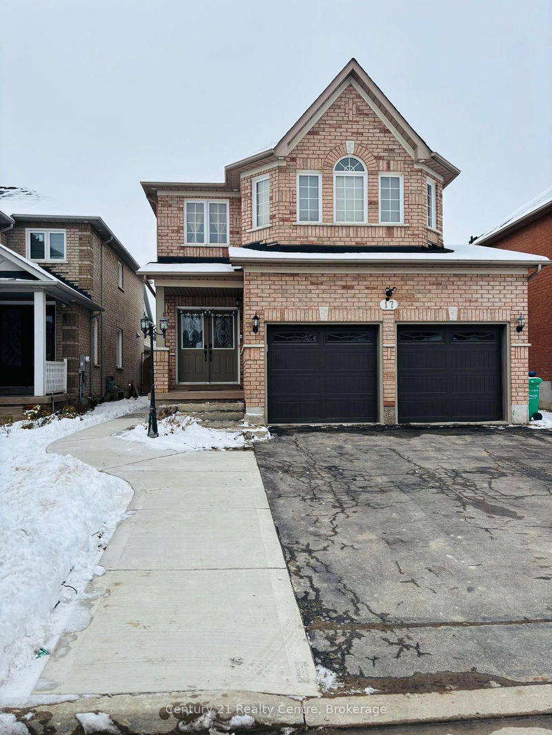 home for lease on 17 Fallstar Crescent