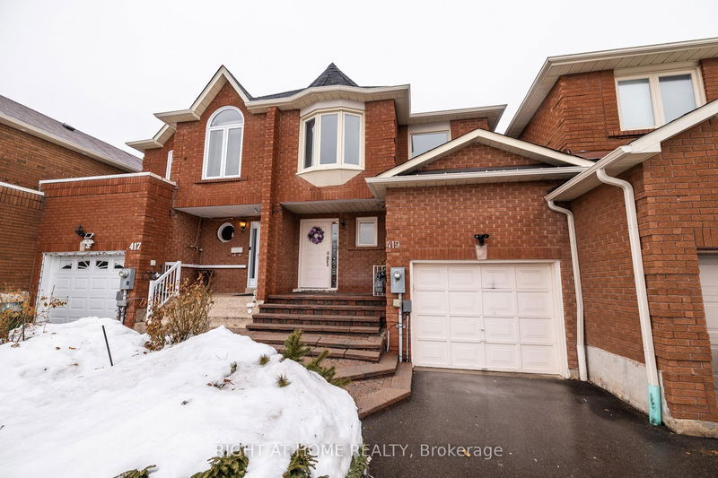 home for sale on 419 Wendron Crescent