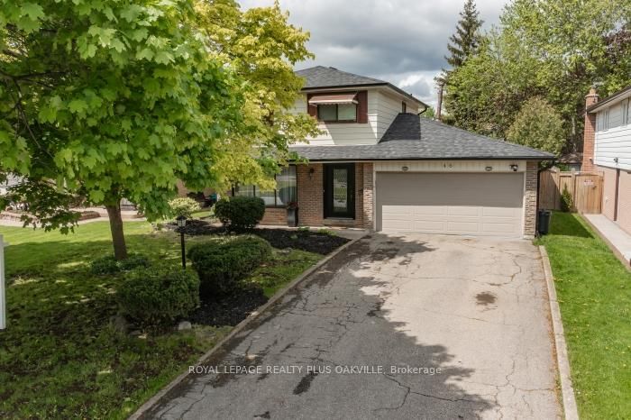 Detached House for sale at 46 Bartley Bull Pkwy, Brampton, Brampton East, L6W 2J4 - MLS: W12006365