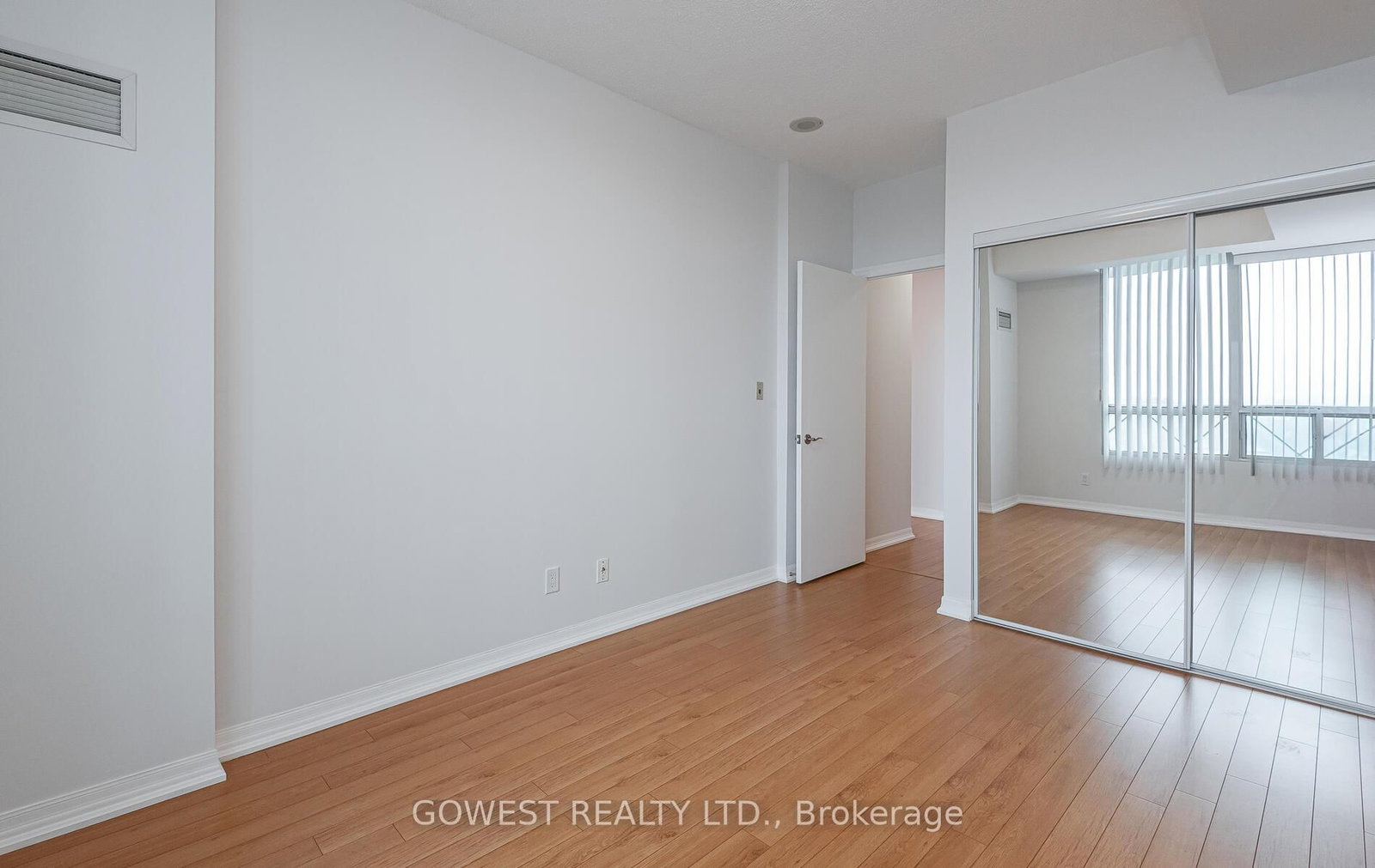 1359 Rathburn Mississauga,ON L4W 5P7 — Photo 15