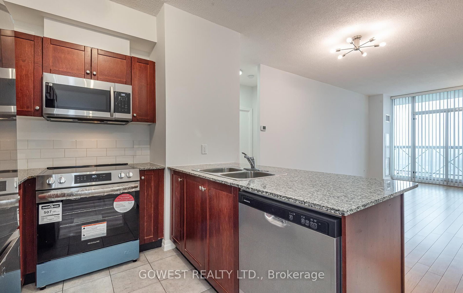 1359 Rathburn Mississauga,ON L4W 5P7 — Photo 8