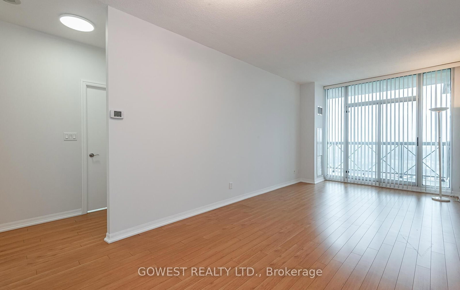 1359 Rathburn Mississauga,ON L4W 5P7 — Photo 9
