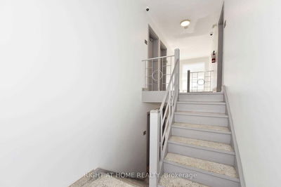 121 Fourth St, Toronto - New Toronto image-0-4