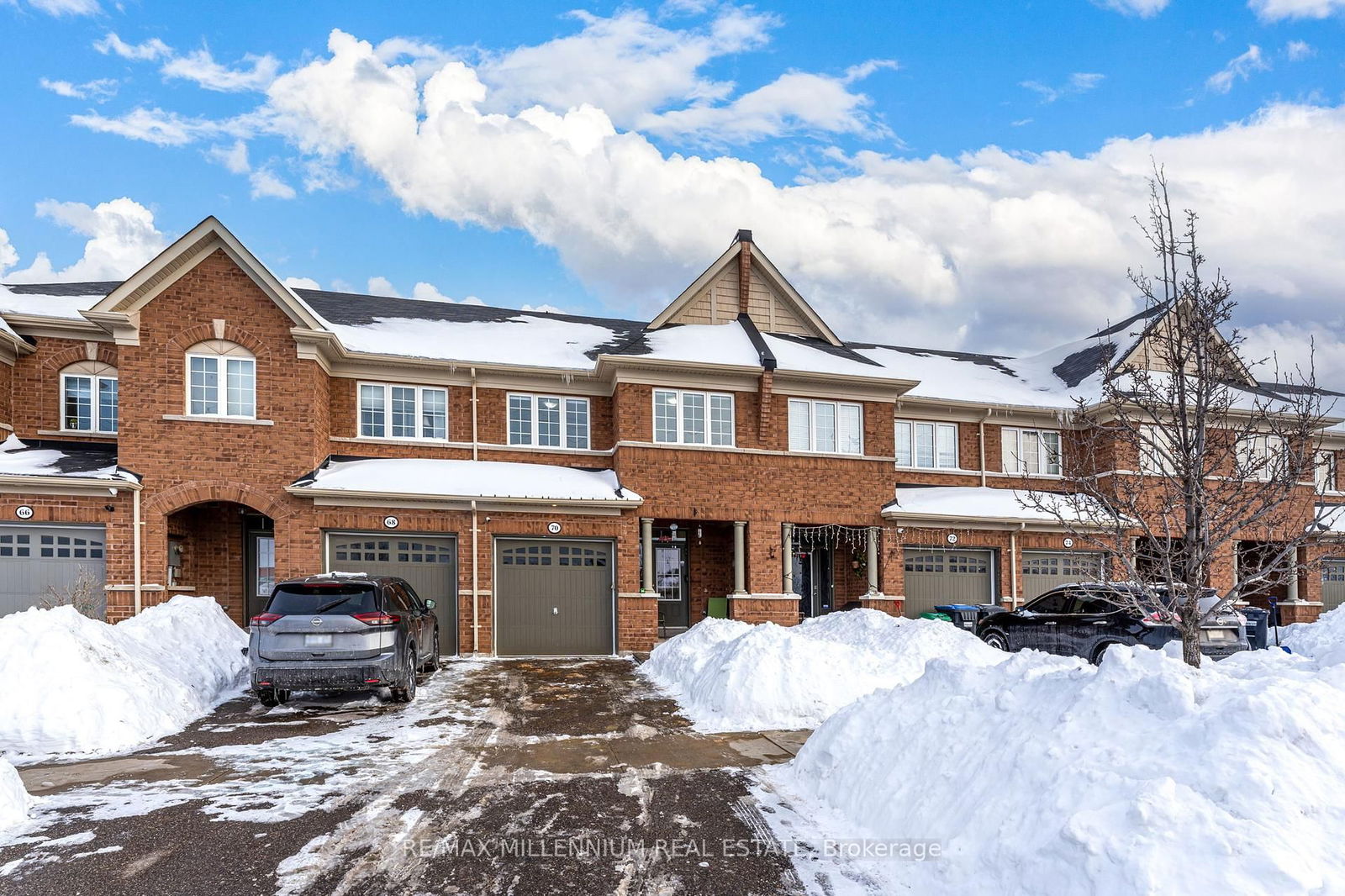 Townhouse for sale at 70 Sussexvale Drive, Brampton, Sandringham-Wellington, L6R 3R4 - MLS: W12006829