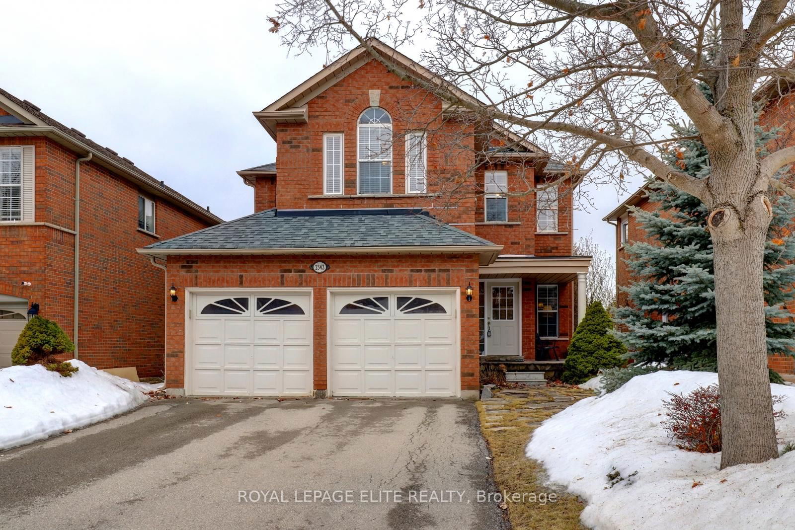 Detached House for sale at 2342 Woodridge Way, Oakville, 1018 - WC Wedgewood Creek, L6H 6S3 - MLS: W12007034