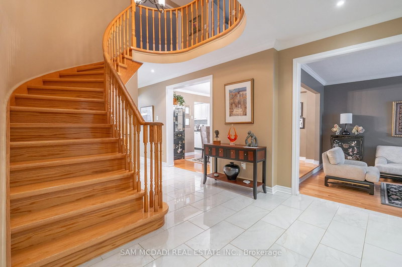 69 Parkside Dr, Brampton, L6Y 3A1 | Image 3