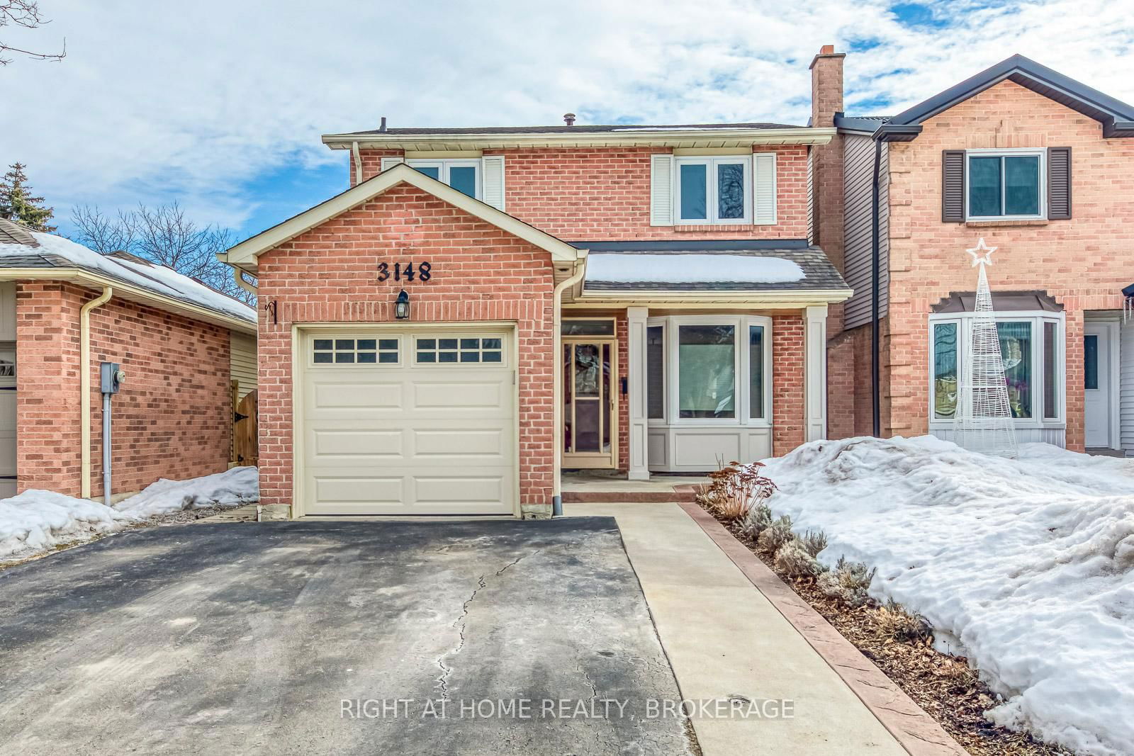 Detached House sold at 3148 Kilbride Crescent, Mississauga, Meadowvale, L5N 3C3 - MLS: W12007787