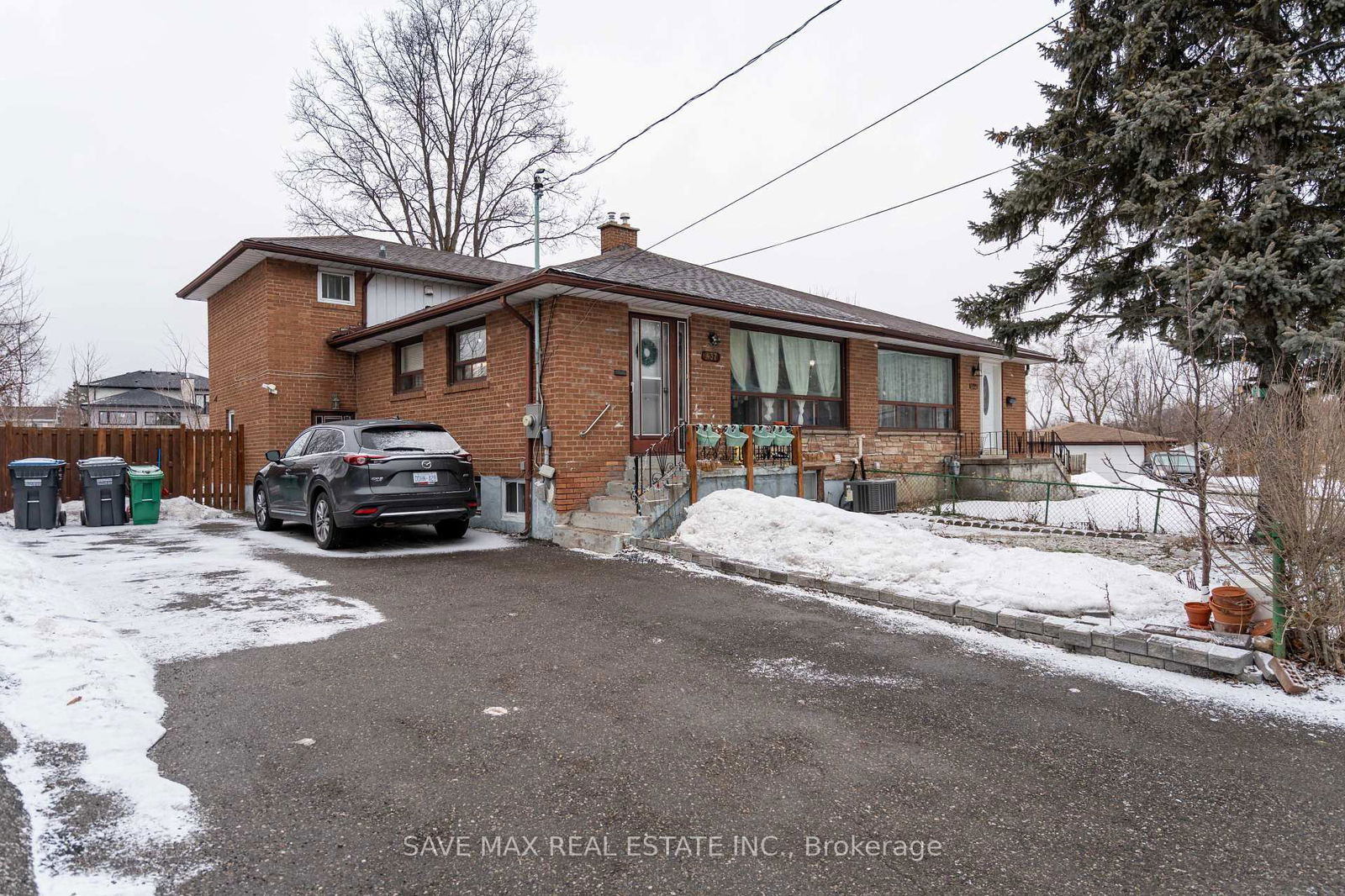 Semi-Detached House for sale at 437 Revus Avenue, Mississauga, Lakeview, L5G 1S2 - MLS: W12007865