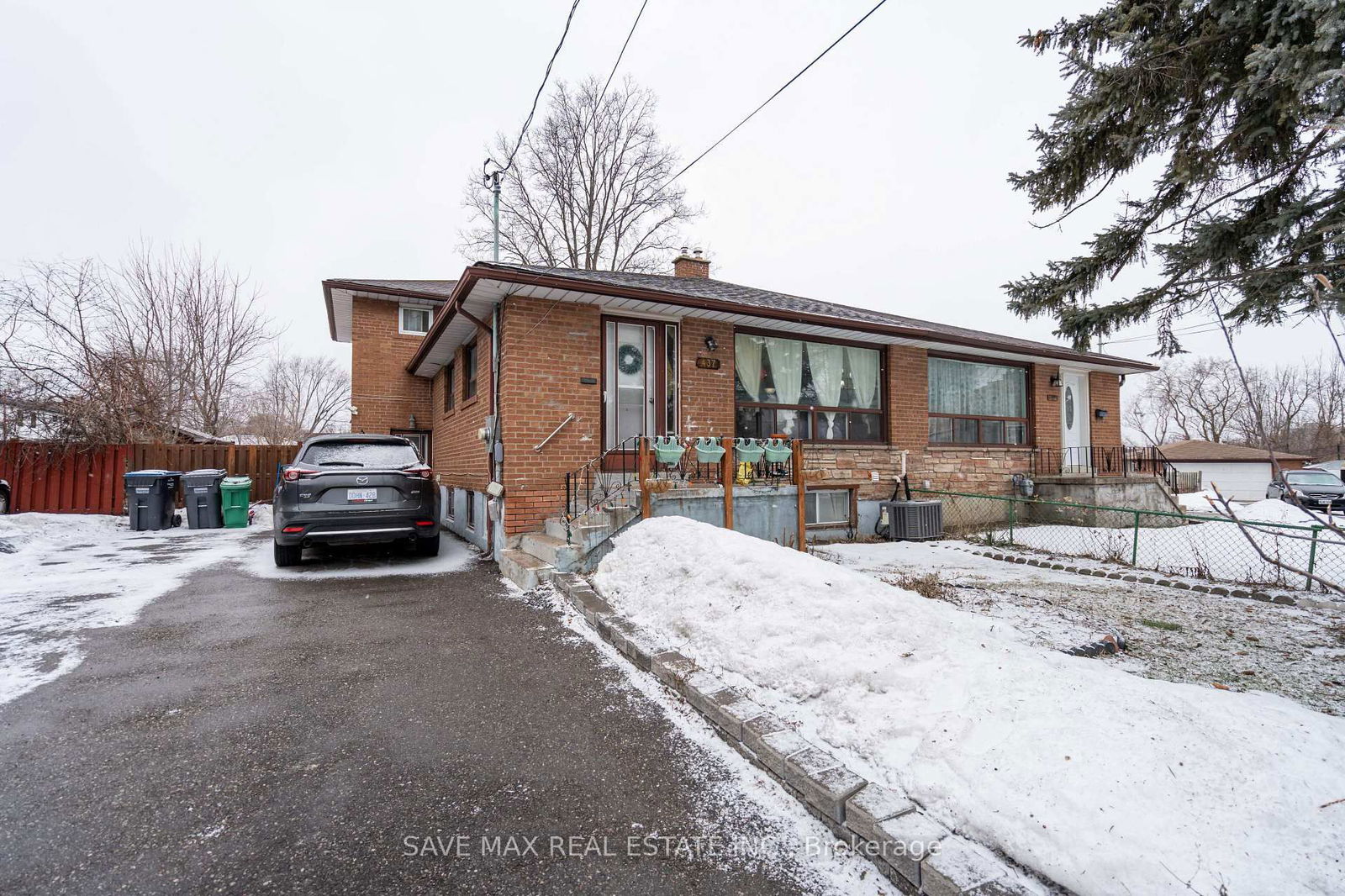 Semi-Detached House for sale at 437 Revus Avenue, Mississauga, Lakeview, L5G 1S2 - MLS: W12007865