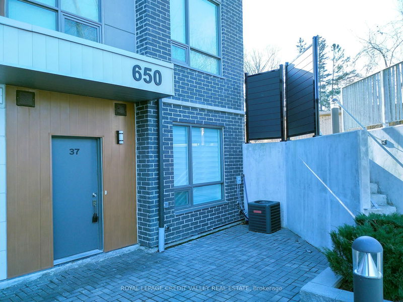 home for lease on 37-650 Atwater Avenue