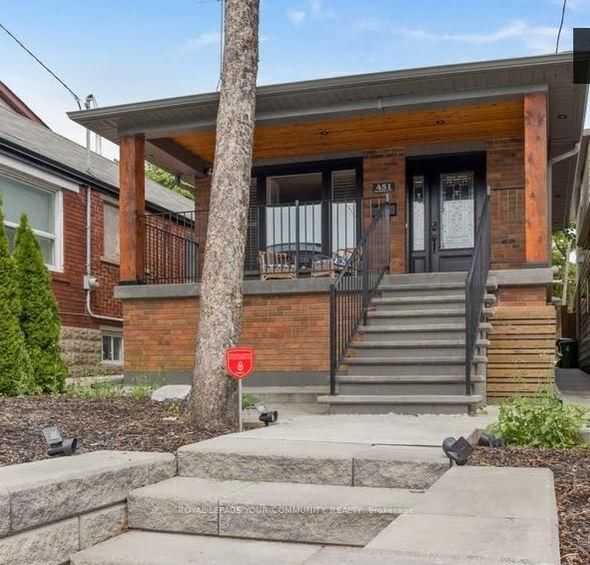 Detached House leased at 451 Mcroberts Avenue, Toronto, Caledonia-Fairbank, M6E 4R1 - MLS: W12007932