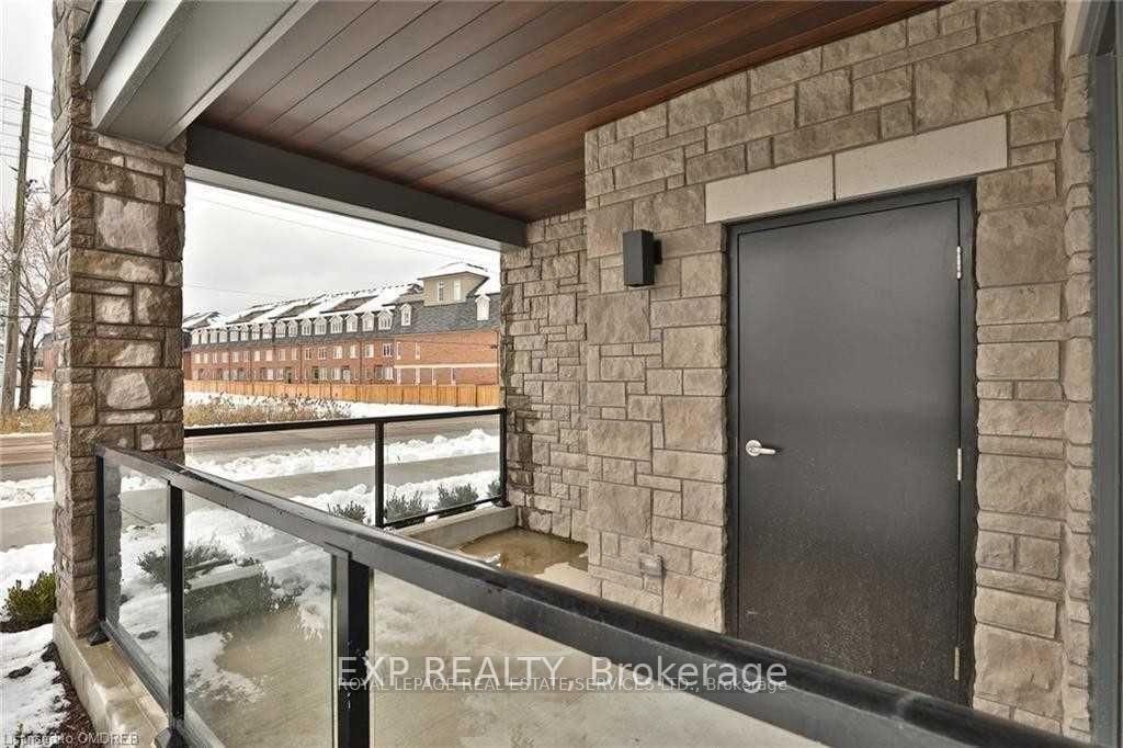 Townhouse for lease at 106-2388 Khalsa Gate, Oakville, West Oak Trails, L6M 1P5 - MLS: W12007985