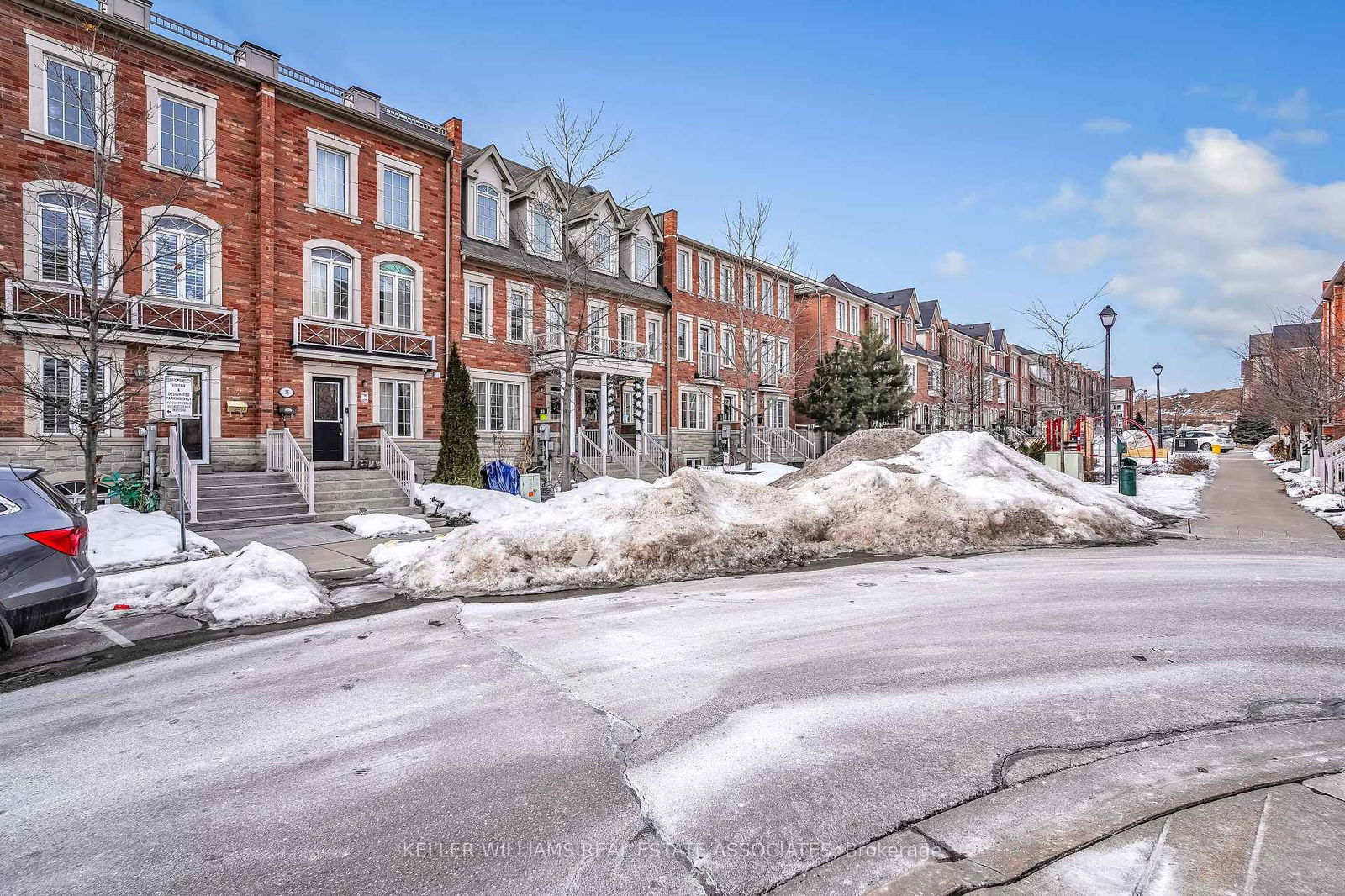 Townhouse sold at 34 Odoardo Di Santo Circle, Toronto, Downsview-Roding-CFB, M3L 0E7 - MLS: W12008181