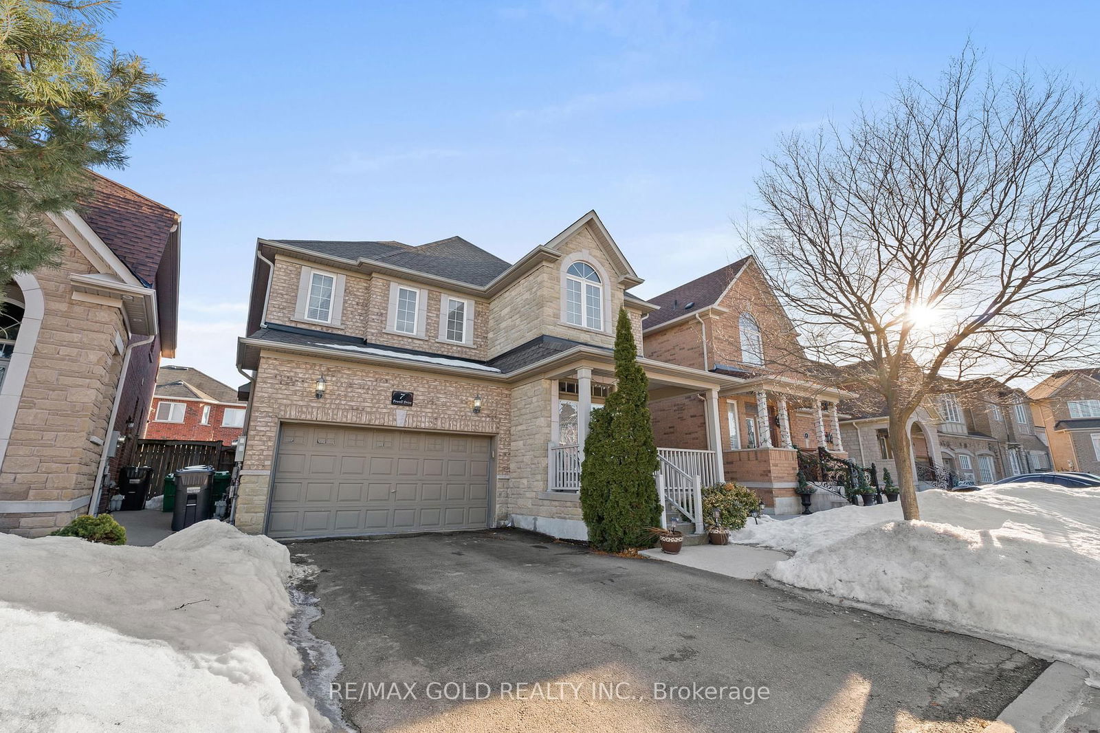 Detached House for sale at 7 Powell Drive, Brampton, Sandringham-Wellington, L6R 0K9 - MLS: W12008337