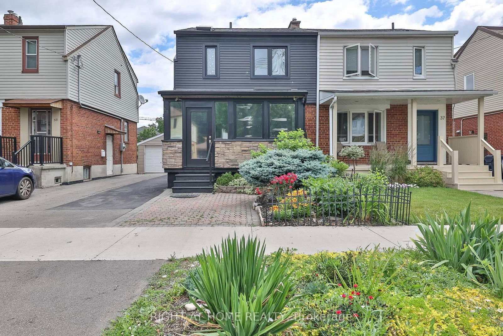 Semi-Detached House for sale at 35 Dayton Avenue, Toronto, Stonegate-Queensway, M8Z 3L8 - MLS: W12008366