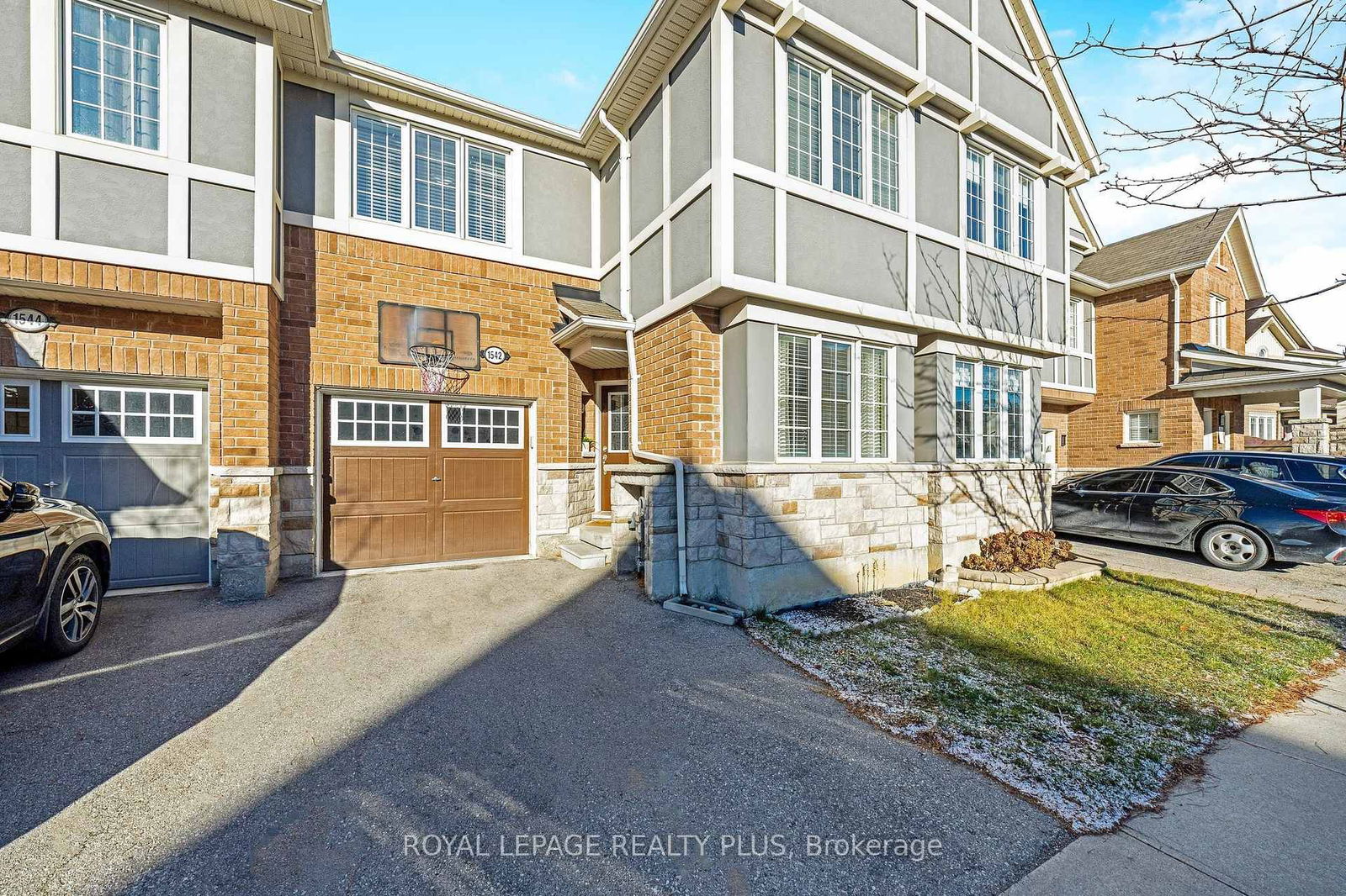 Townhouse for lease at 1542 Gainer Crescent, Milton, 1027 - CL Clarke, L9T 0Y3 - MLS: W12008492