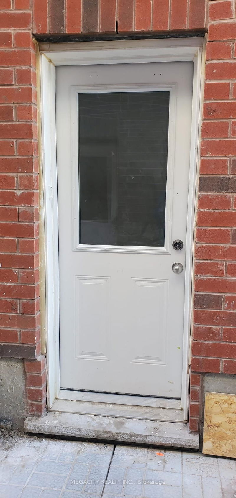 home for lease on basement-27 Galvin Avenue NW